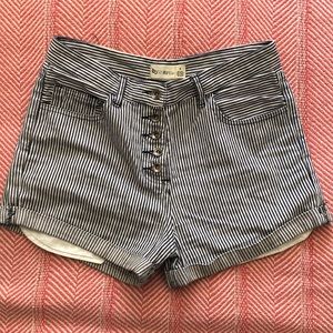 Urban Outfitters High Waisted shorts